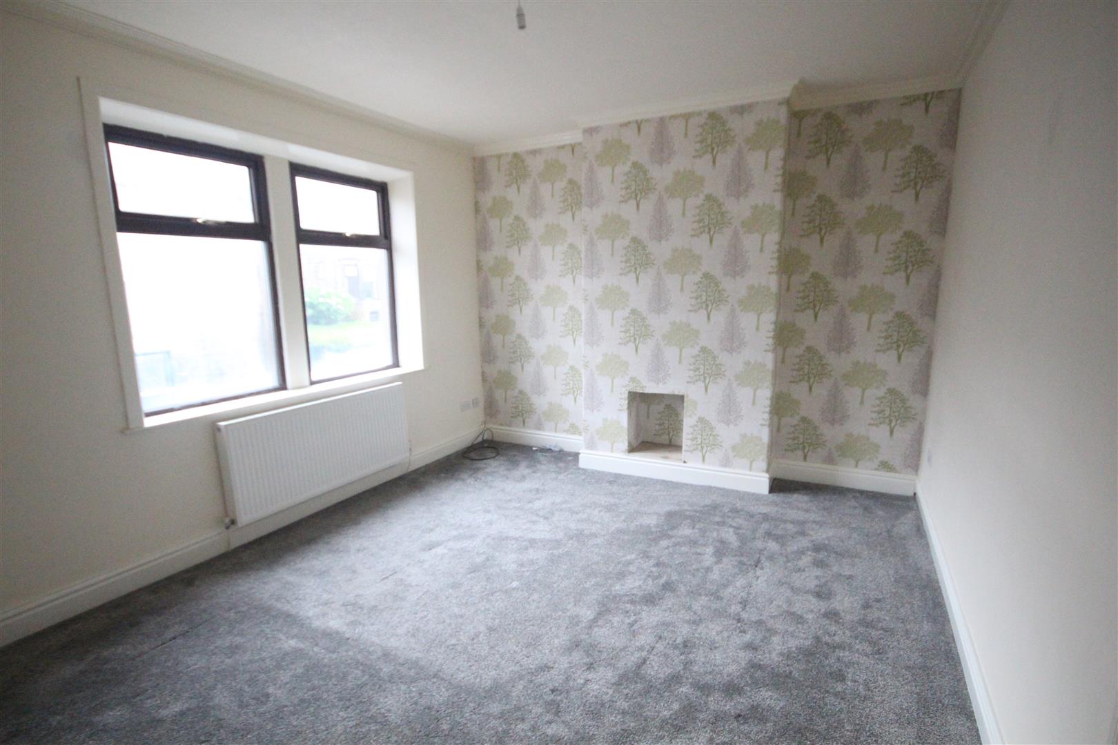 2 bedroom flat To Let in Foulridge, Colne - IMG_5385.jpg